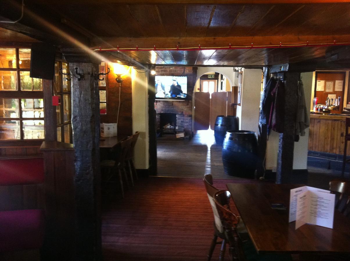 The Coffee Pot Tavern Bed and Breakfast Potterspury Buitenkant foto